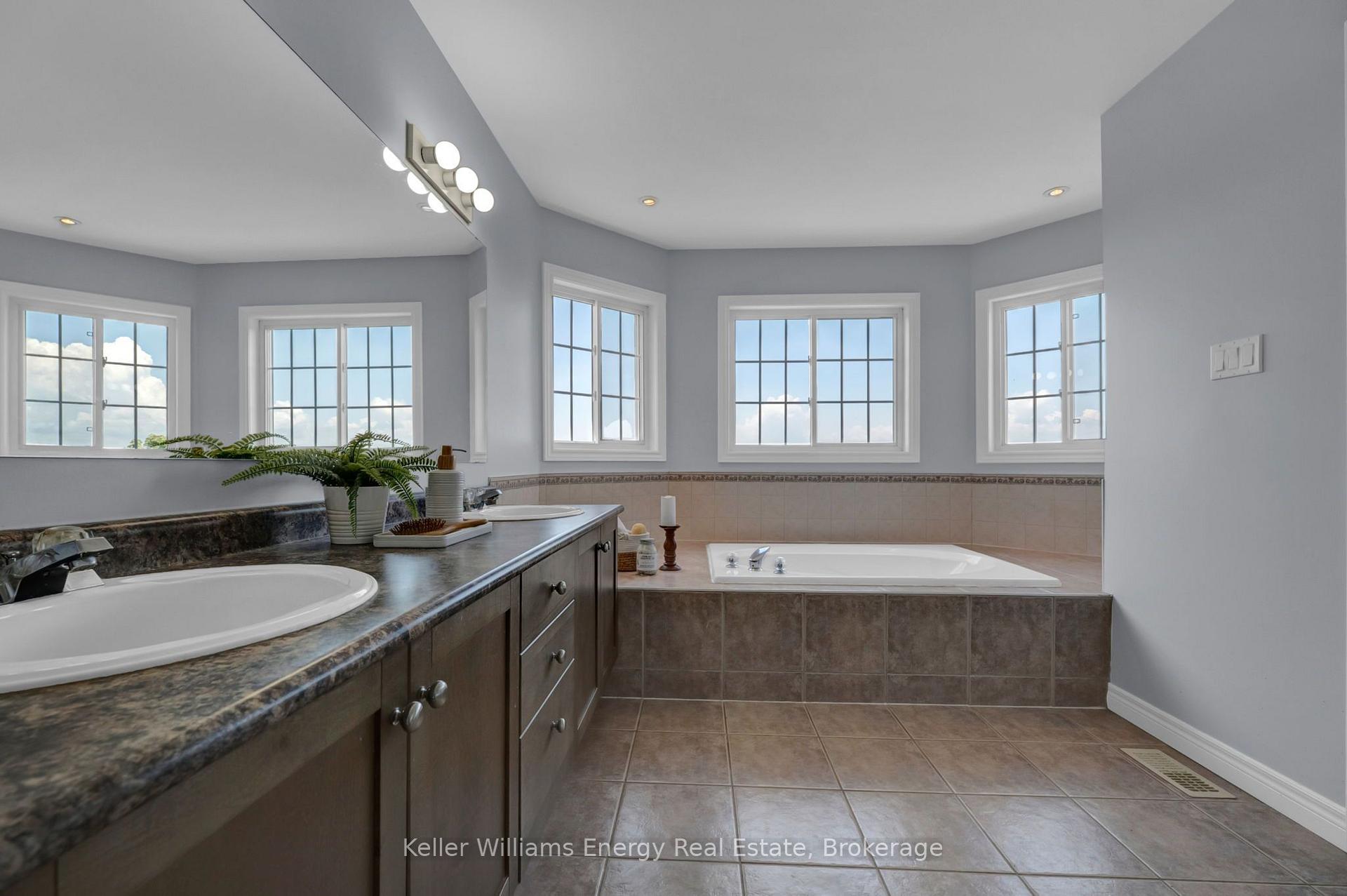Photo 26 of 1502 Clearbrook Drive, Oshawa, Taunton — HOMEH