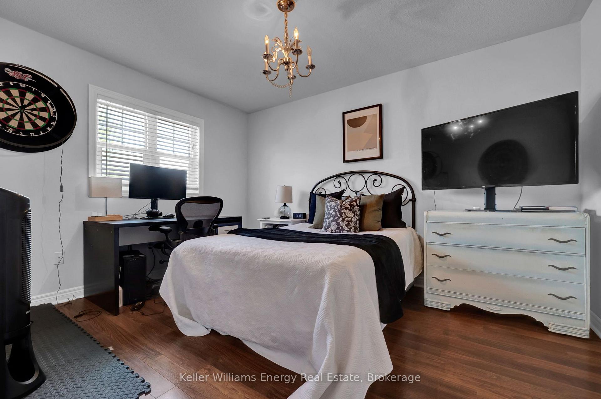 Photo 33 of 1502 Clearbrook Drive, Oshawa, Taunton — HOMEH