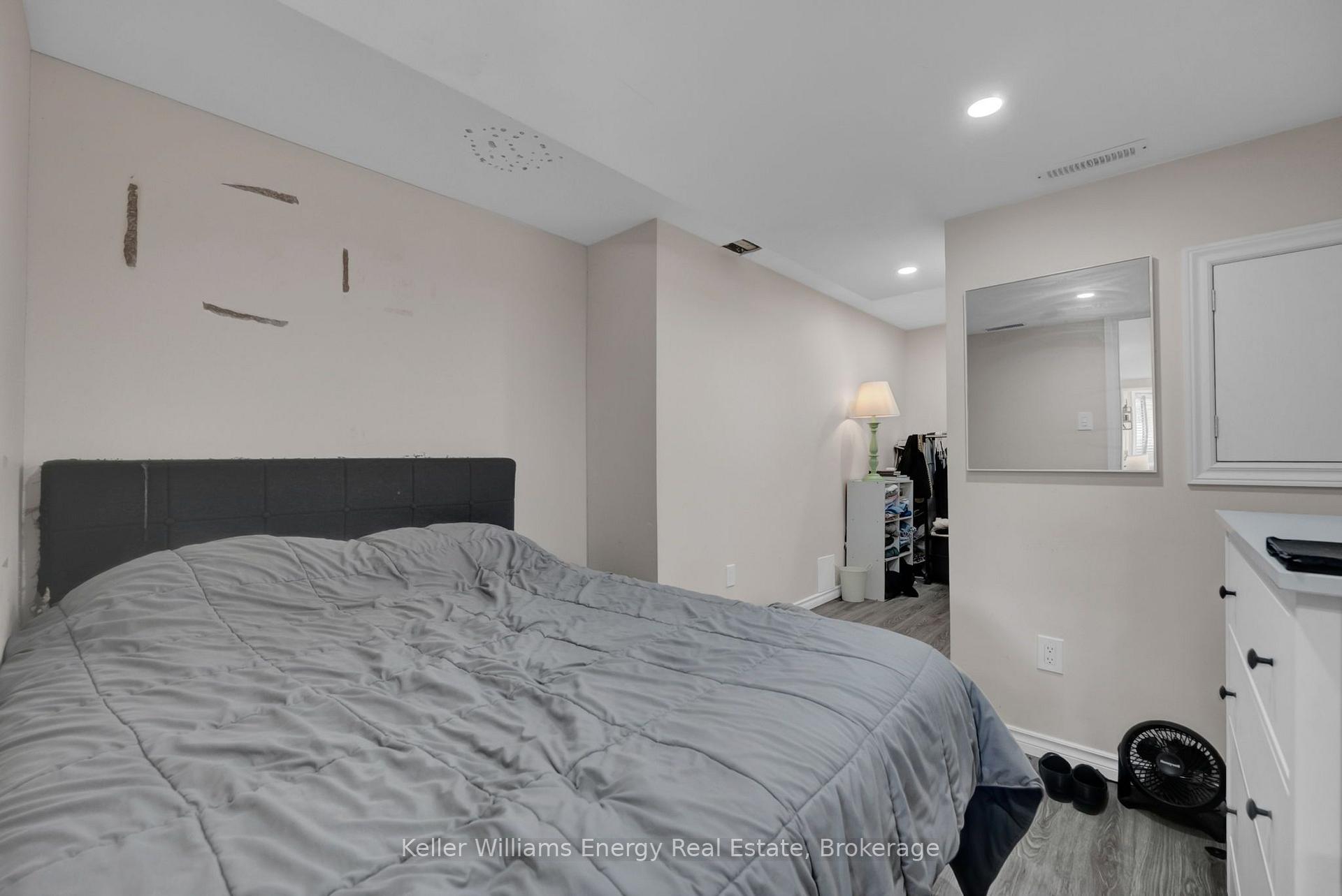Photo 43 of 1502 Clearbrook Drive, Oshawa, Taunton — HOMEH