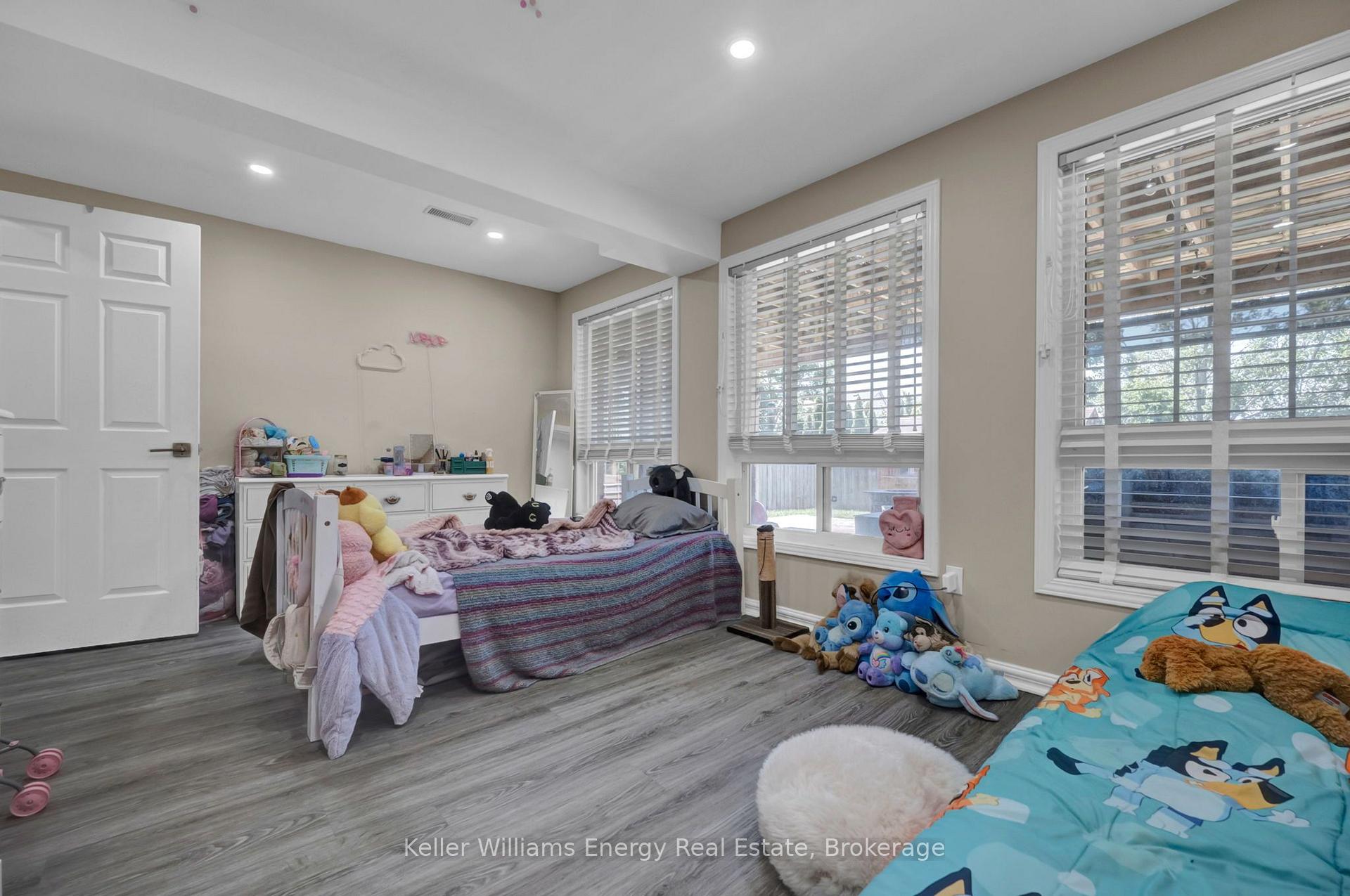 Photo 46 of 1502 Clearbrook Drive, Oshawa, Taunton — HOMEH