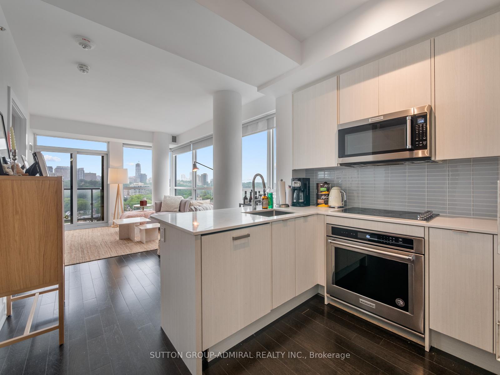 Photo 3 of Unit 1204, 181 Bedford Road, Toronto, The Annex — HOMEH