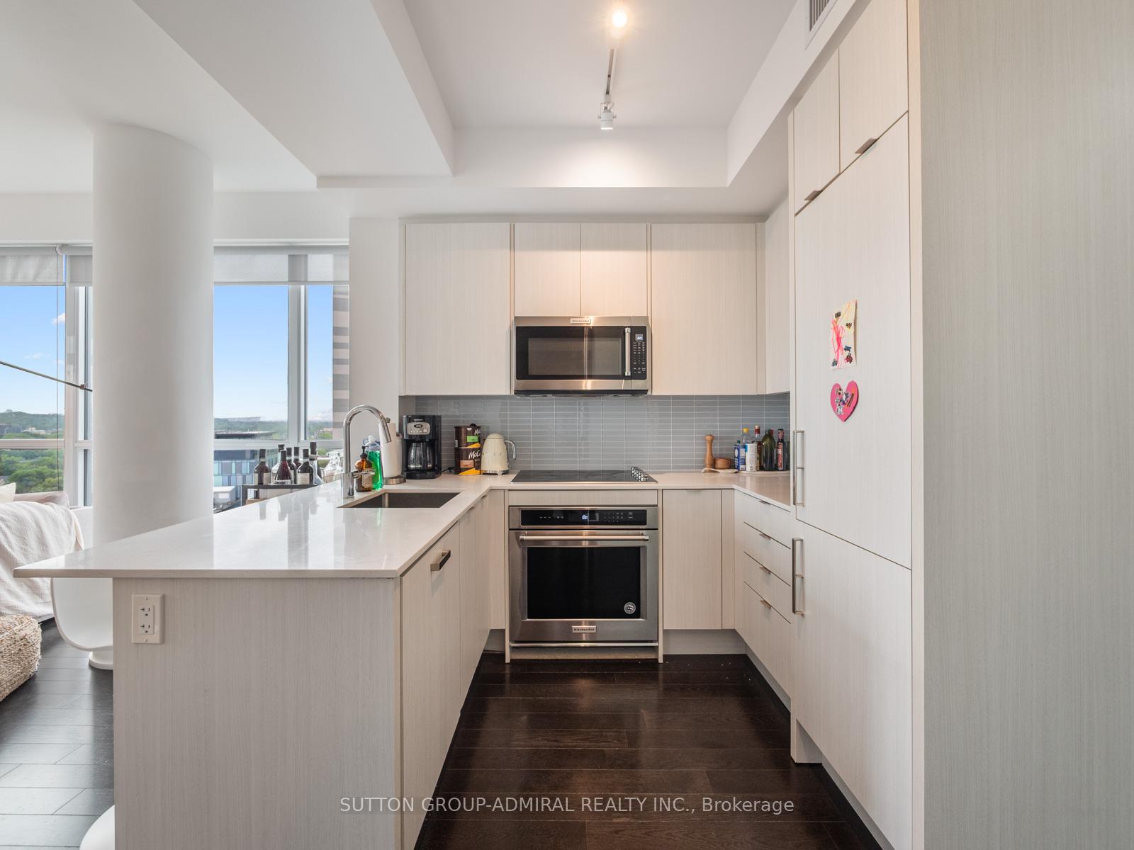 Photo 4 of Unit 1204, 181 Bedford Road, Toronto, The Annex — HOMEH