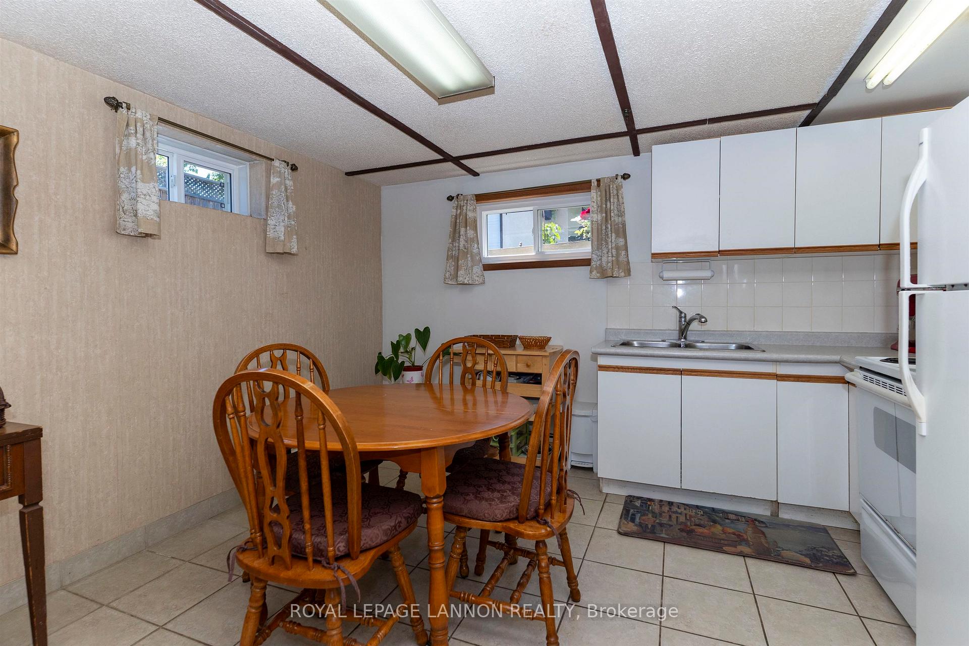 Photo 29 of 402 Victoria Ave W, Thunder Bay, Edgewater Park — HOMEH