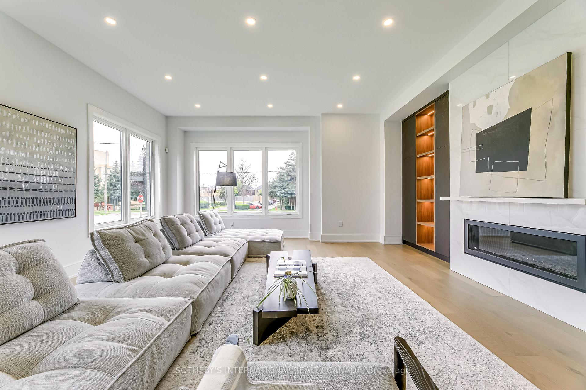Photo 6 of 797 First Street, Mississauga, Lakeview — HOMEH