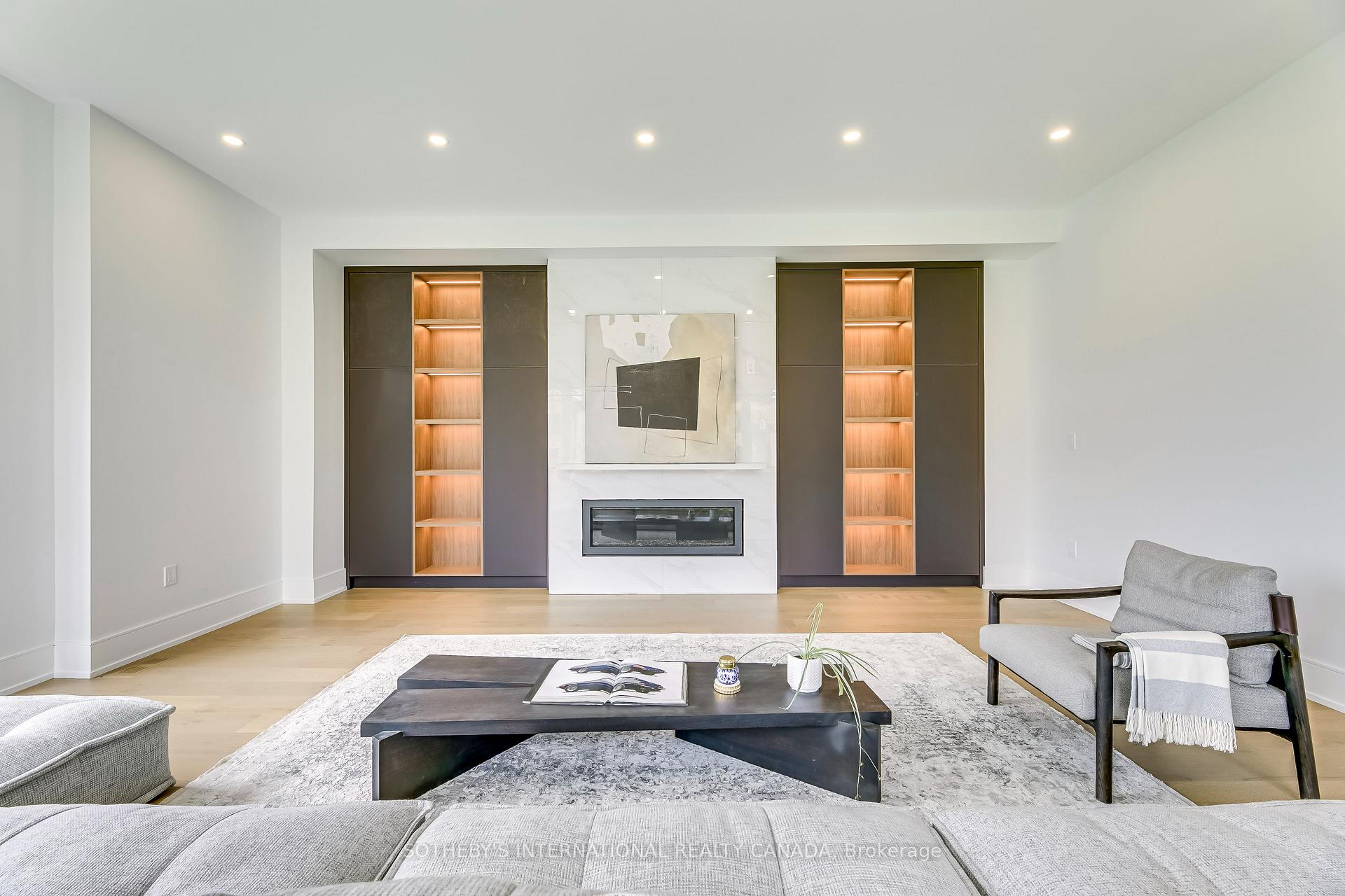 Photo 7 of 797 First Street, Mississauga, Lakeview — HOMEH