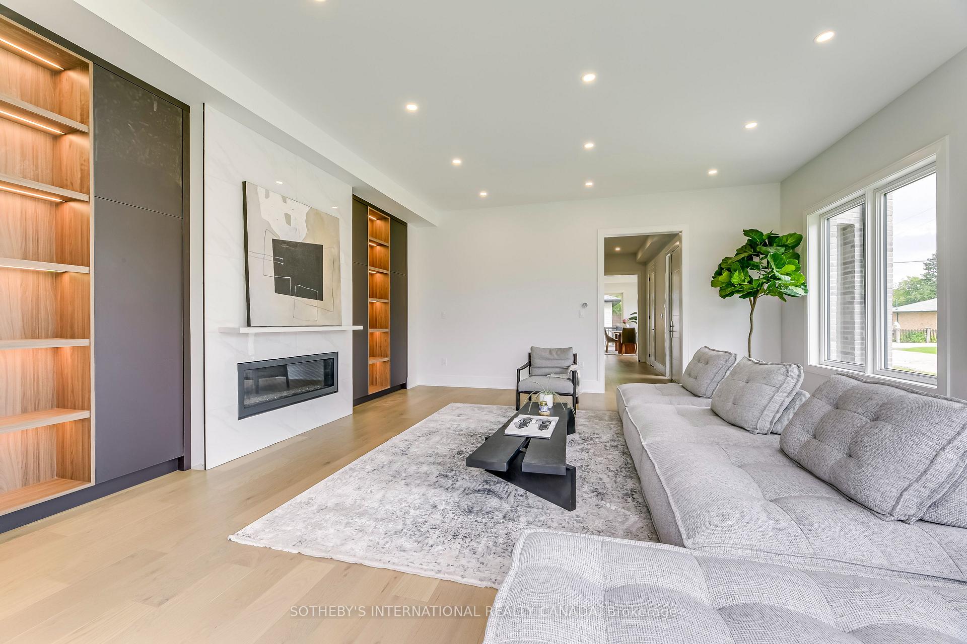 Photo 8 of 797 First Street, Mississauga, Lakeview — HOMEH
