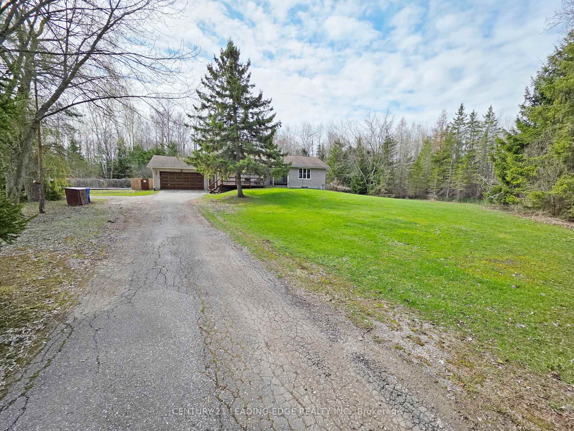 Photo 3 of 3525 Pollock Road E, Georgina, Belhaven — HOMEH