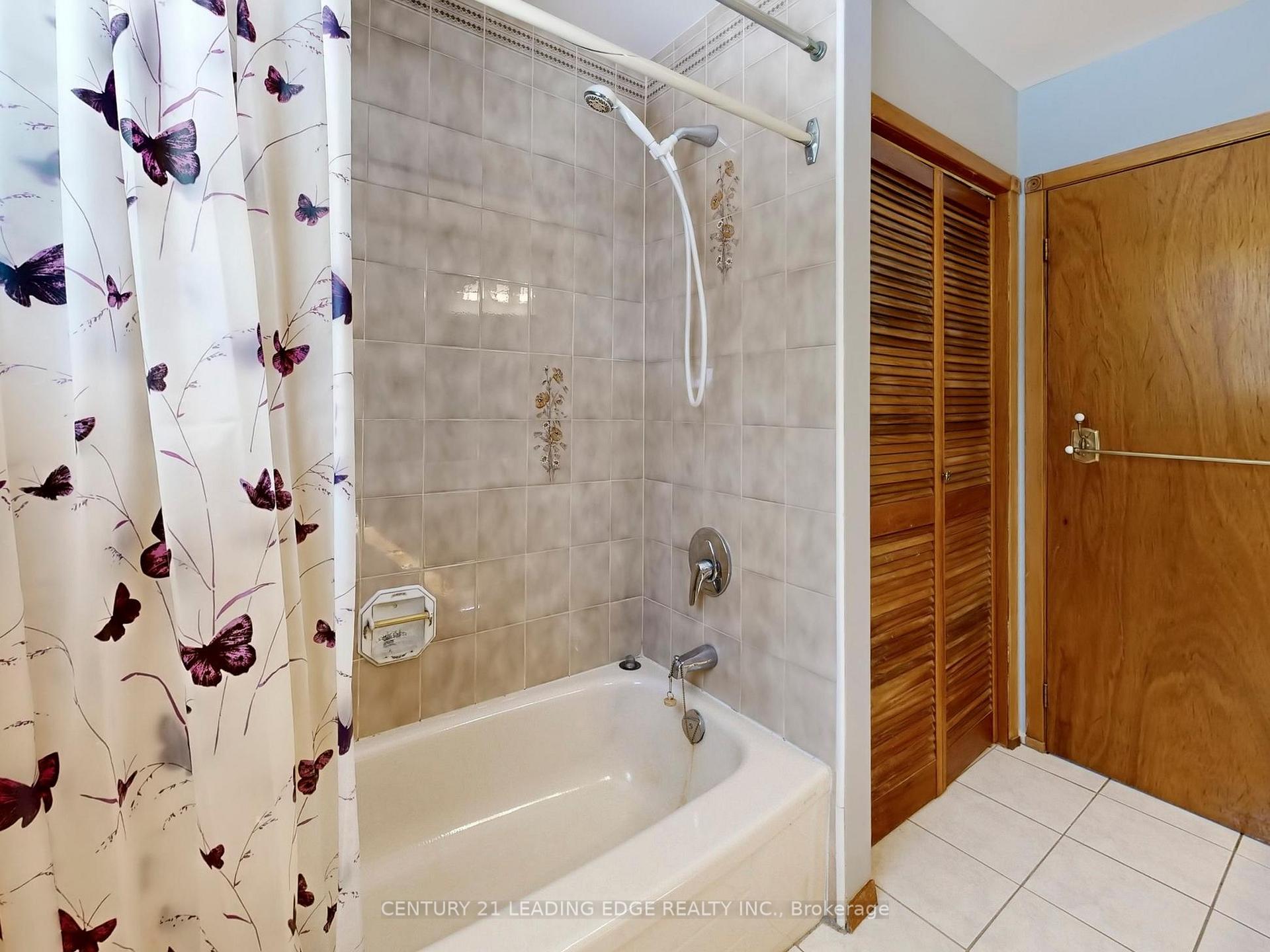 Photo 26 of 3525 Pollock Road E, Georgina, Belhaven — HOMEH