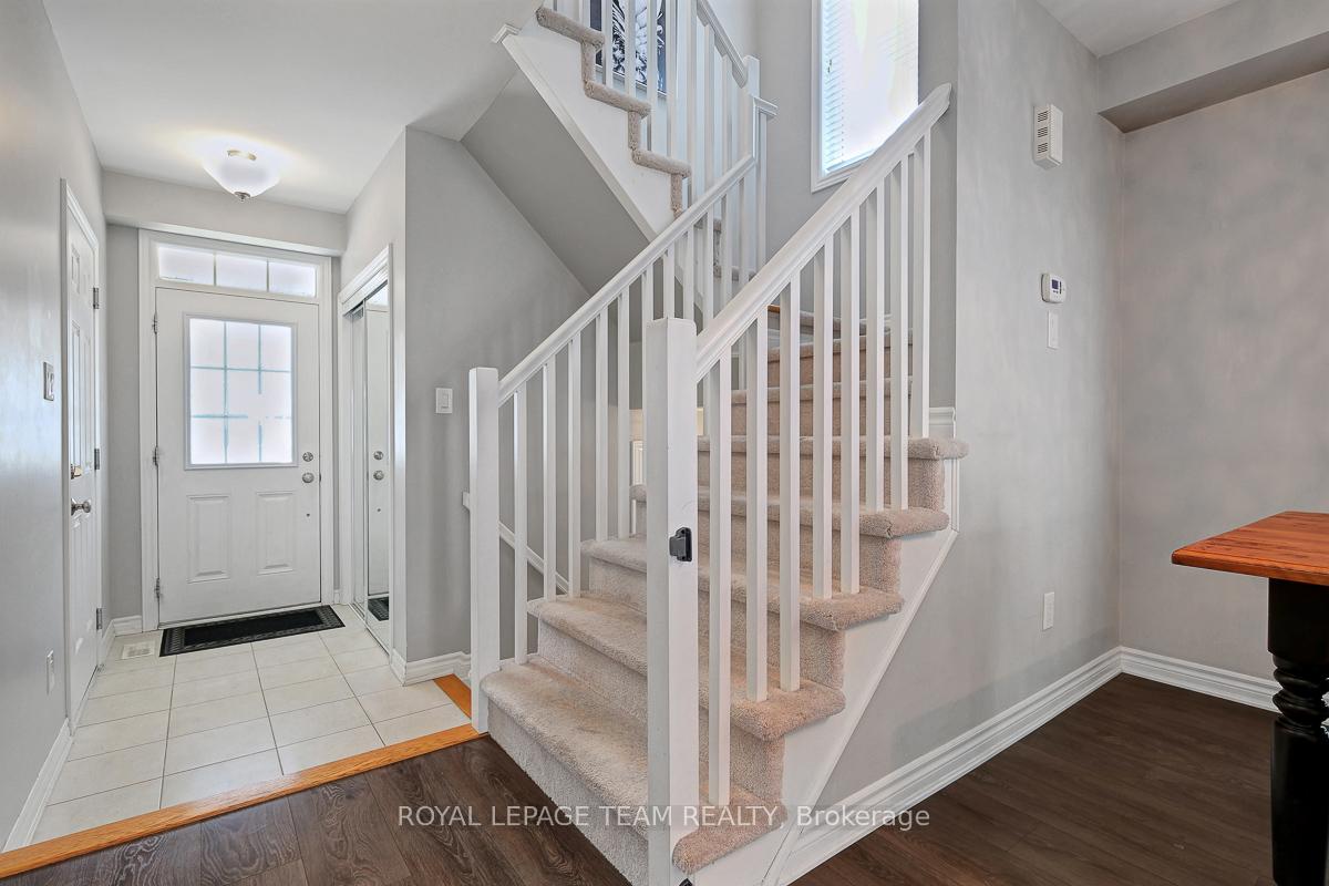 Photo 5 of 458 White Arctic Avenue, Ottawa, Barrhaven - Half Moon Bay — HOMEH