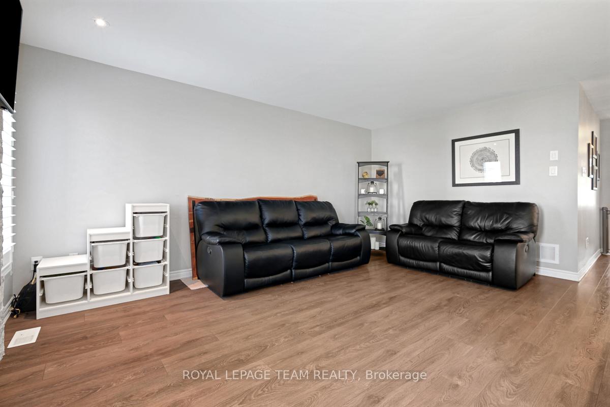 Photo 11 of 458 White Arctic Avenue, Ottawa, Barrhaven - Half Moon Bay — HOMEH