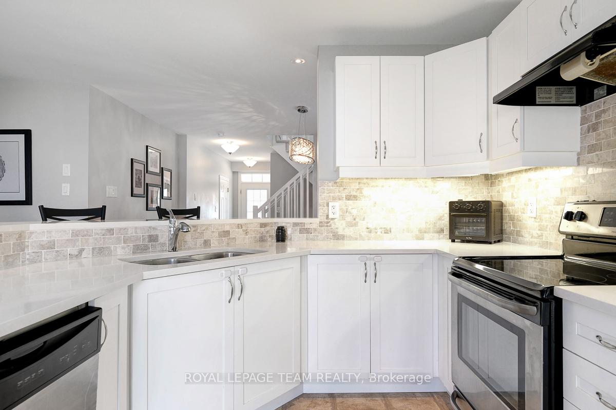 Photo 17 of 458 White Arctic Avenue, Ottawa, Barrhaven - Half Moon Bay — HOMEH