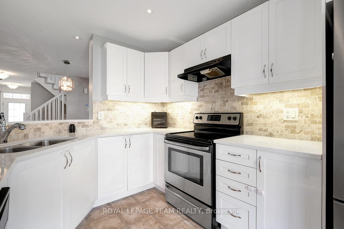 Photo 18 of 458 White Arctic Avenue, Ottawa, Barrhaven - Half Moon Bay — HOMEH