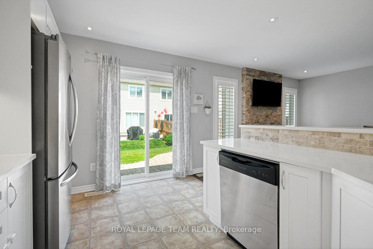 Photo 19 of 458 White Arctic Avenue, Ottawa, Barrhaven - Half Moon Bay — HOMEH