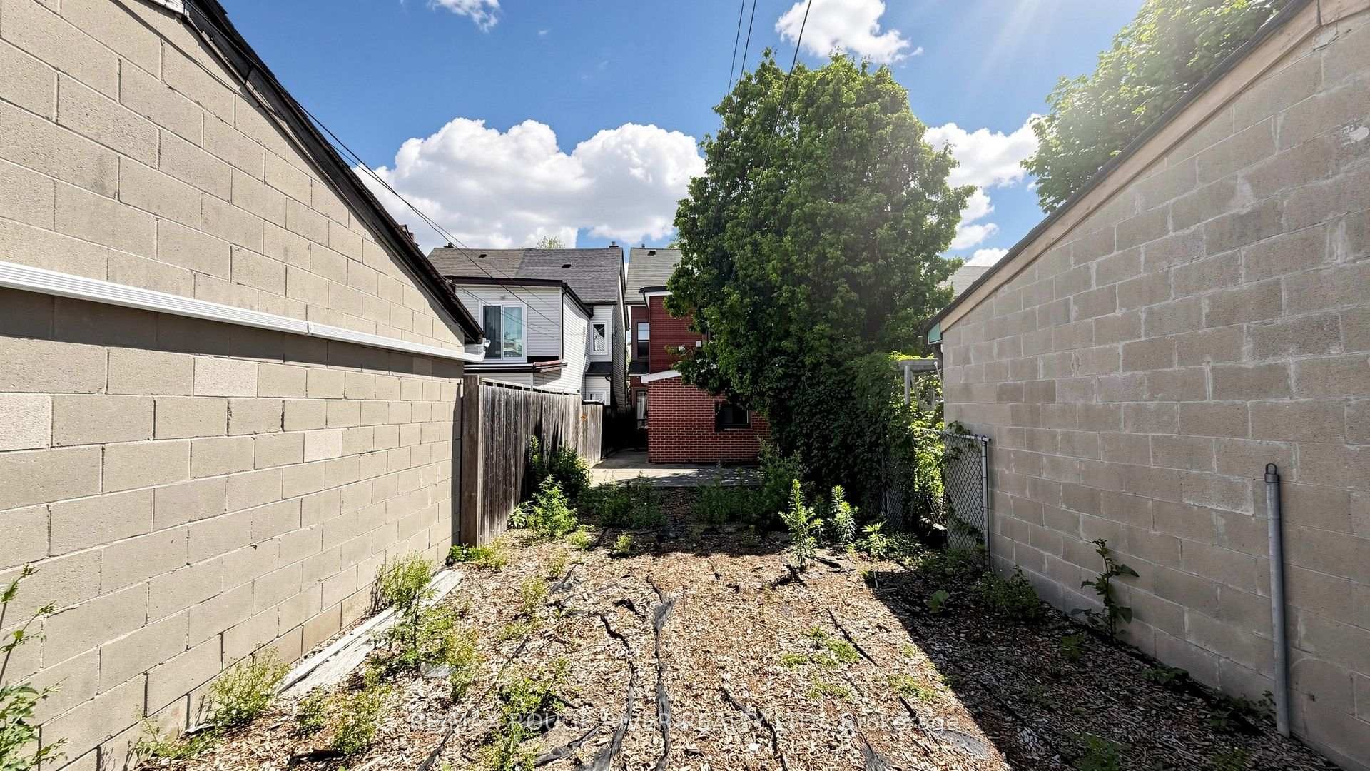 Photo 14 of 308 Roxton Road, Toronto, Palmerston-Little Italy — HOMEH