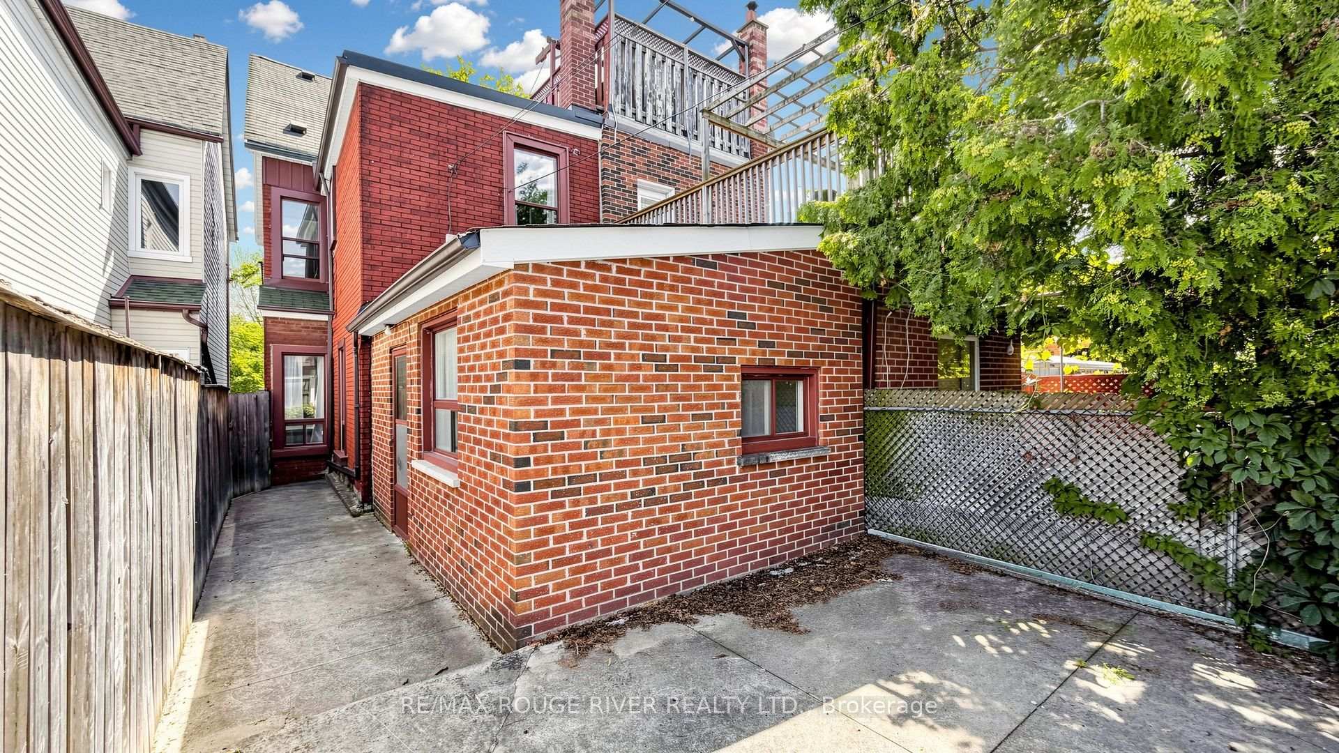 Photo 13 of 308 Roxton Road, Toronto, Palmerston-Little Italy — HOMEH