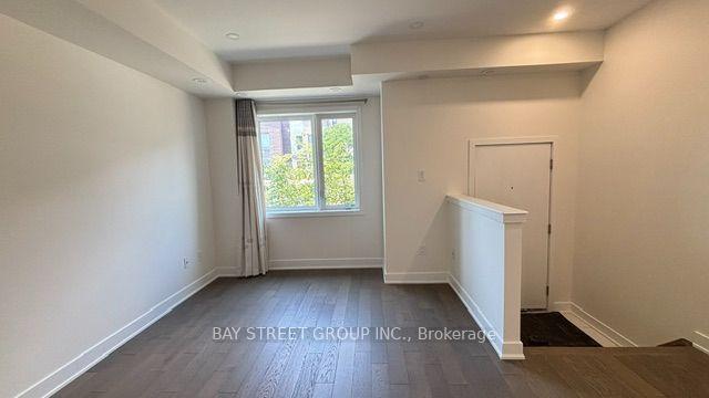 Photo 2 of 35 Frederick Tisdale Drive, North York, Downsview-Roding-CFB — HOMEH