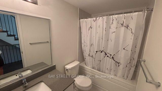 Photo 6 of 35 Frederick Tisdale Drive, North York, Downsview-Roding-CFB — HOMEH