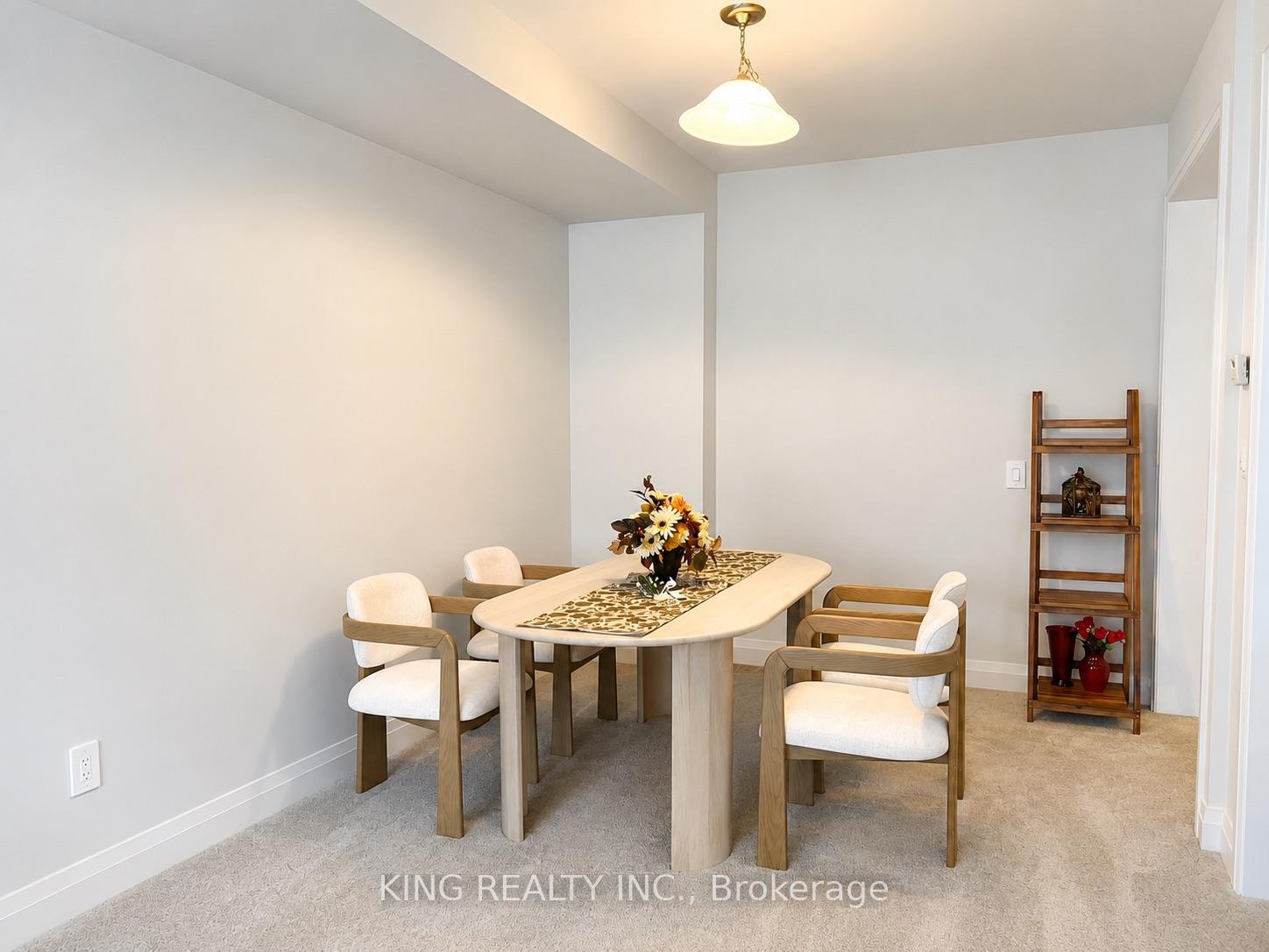 Photo 4 of 55 Butler Boulevard, Kawartha Lakes, Lindsay — HOMEH