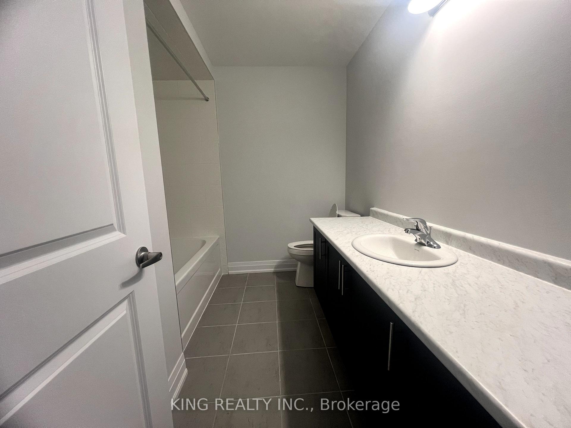 Photo 15 of 55 Butler Boulevard, Kawartha Lakes, Lindsay — HOMEH