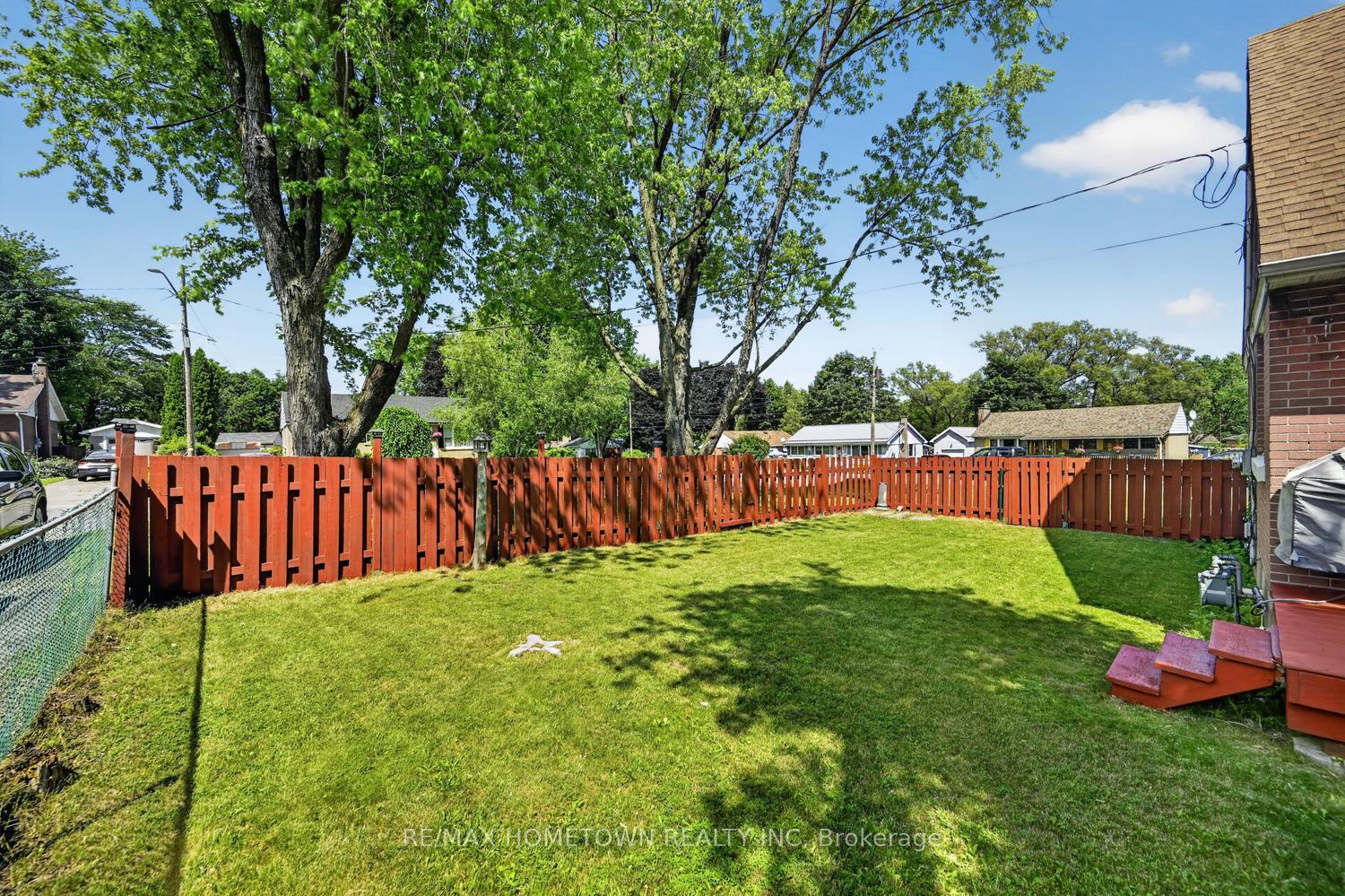 Photo 9 of 87 Brookview Crescent, Brockville, Brockville — HOMEH