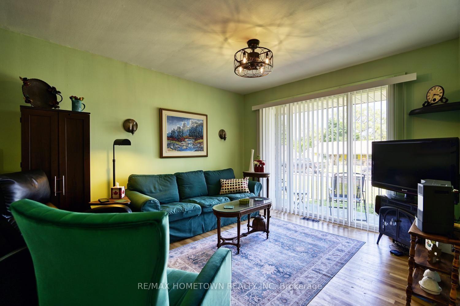 Photo 13 of 87 Brookview Crescent, Brockville, Brockville — HOMEH
