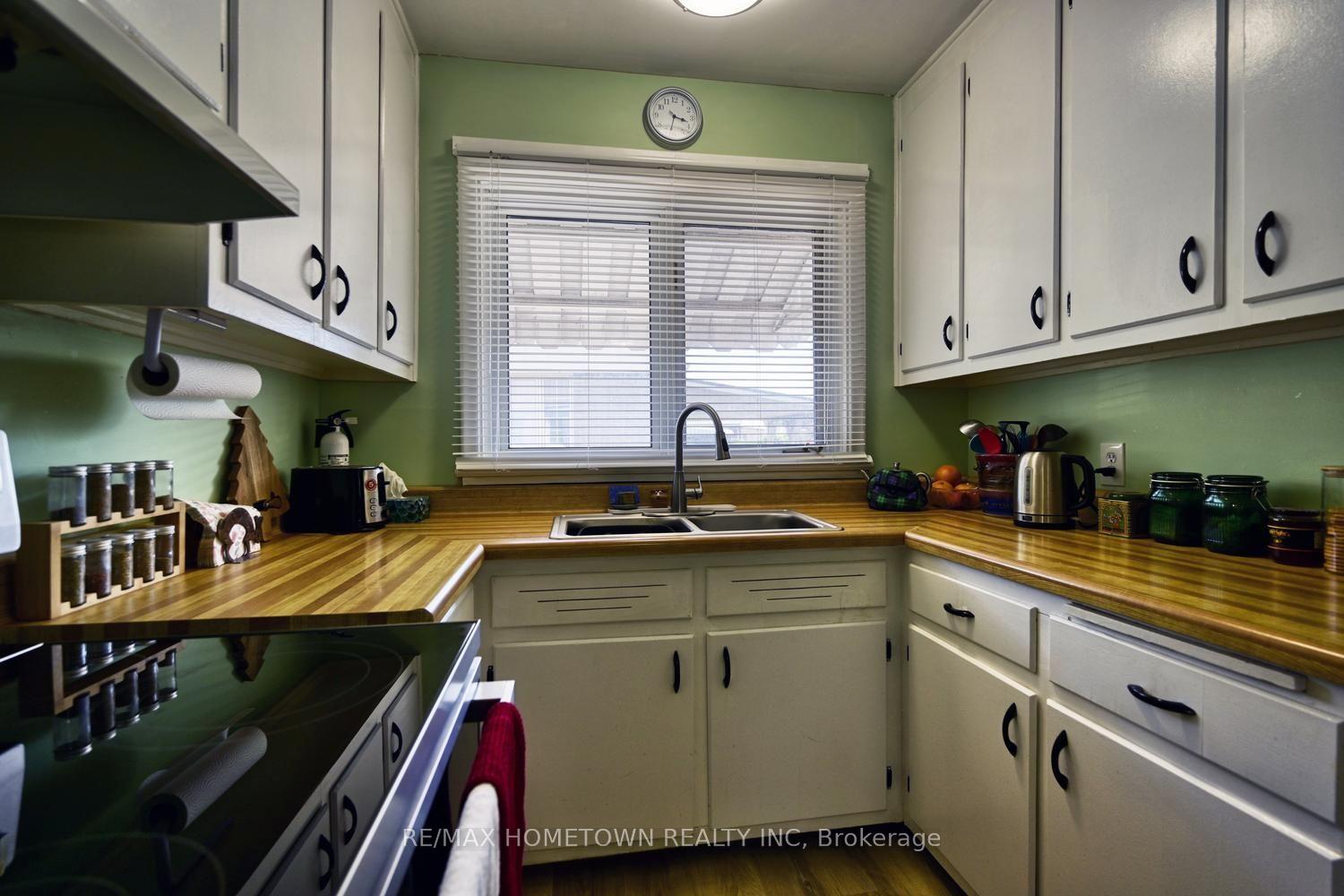 Photo 16 of 87 Brookview Crescent, Brockville, Brockville — HOMEH