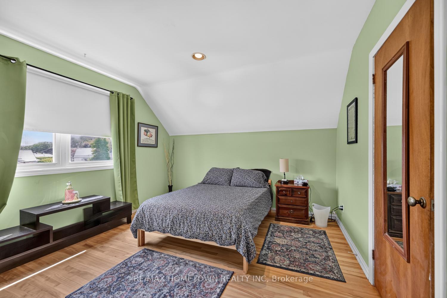 Photo 23 of 87 Brookview Crescent, Brockville, Brockville — HOMEH