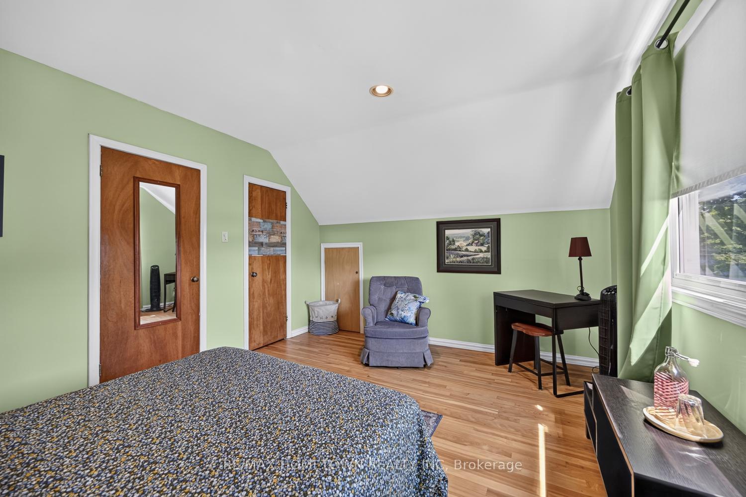 Photo 25 of 87 Brookview Crescent, Brockville, Brockville — HOMEH