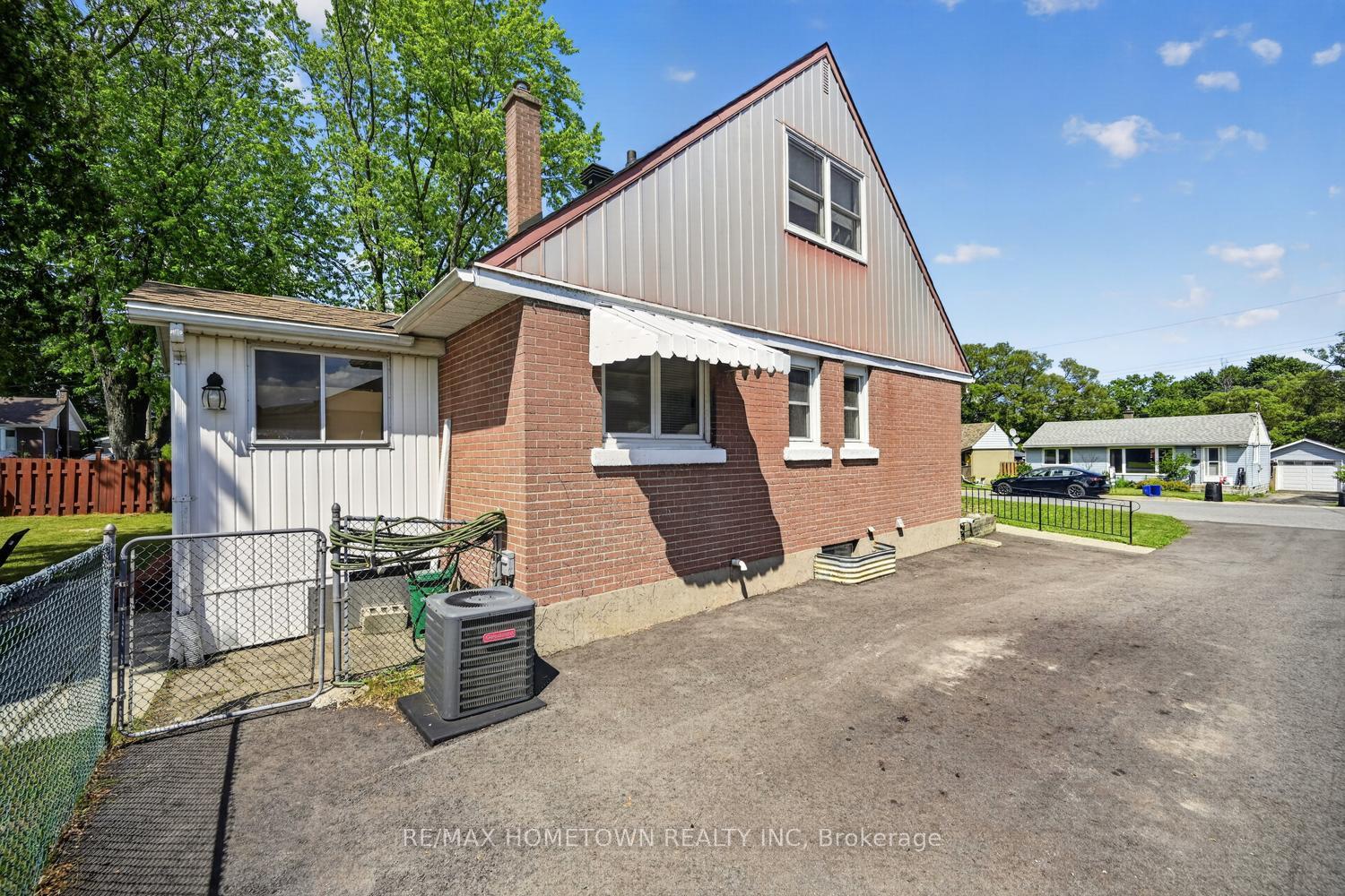 Photo 35 of 87 Brookview Crescent, Brockville, Brockville — HOMEH