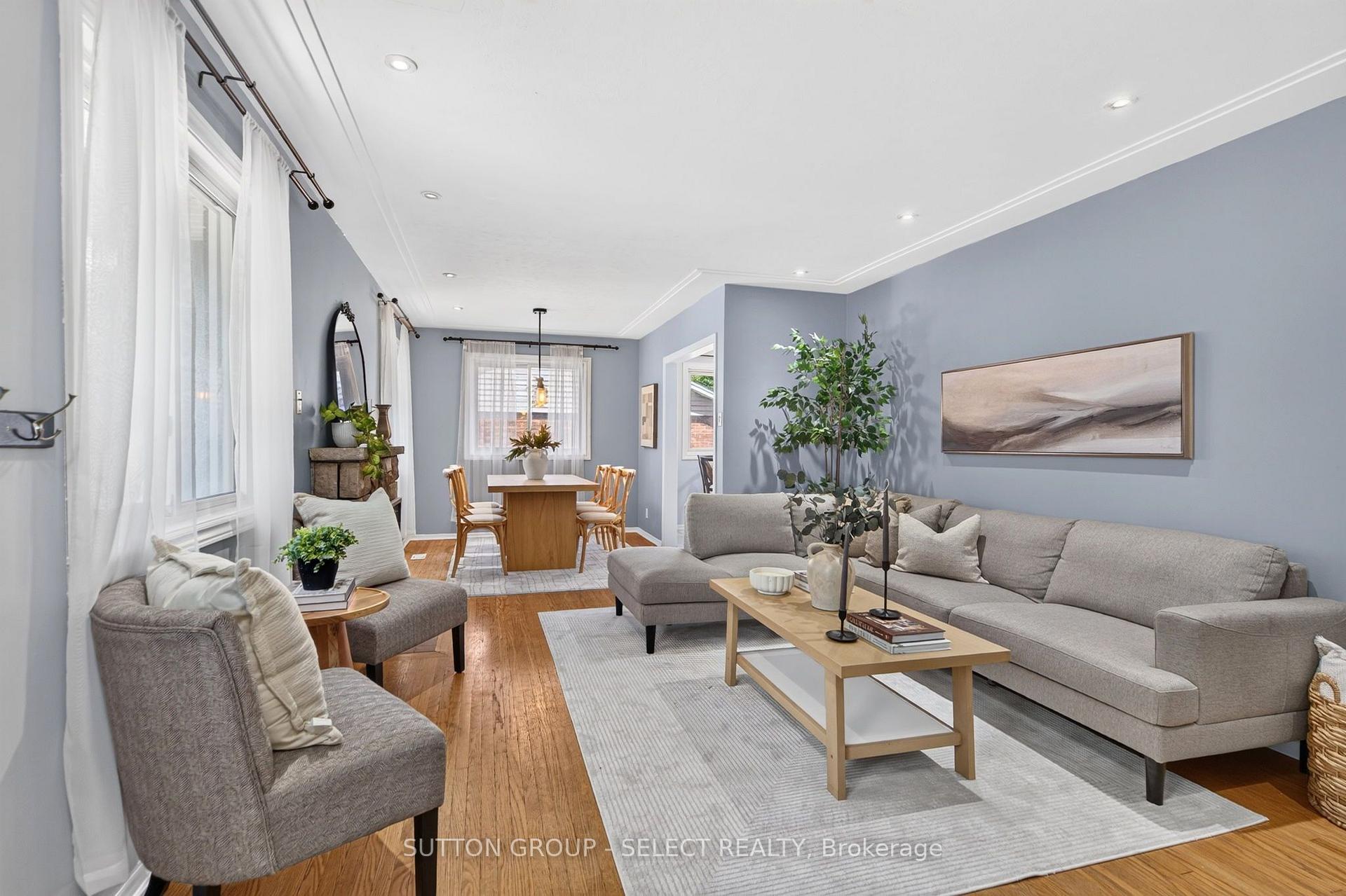 Photo 5 of 198 Arlington Crescent, London, South J — HOMEH