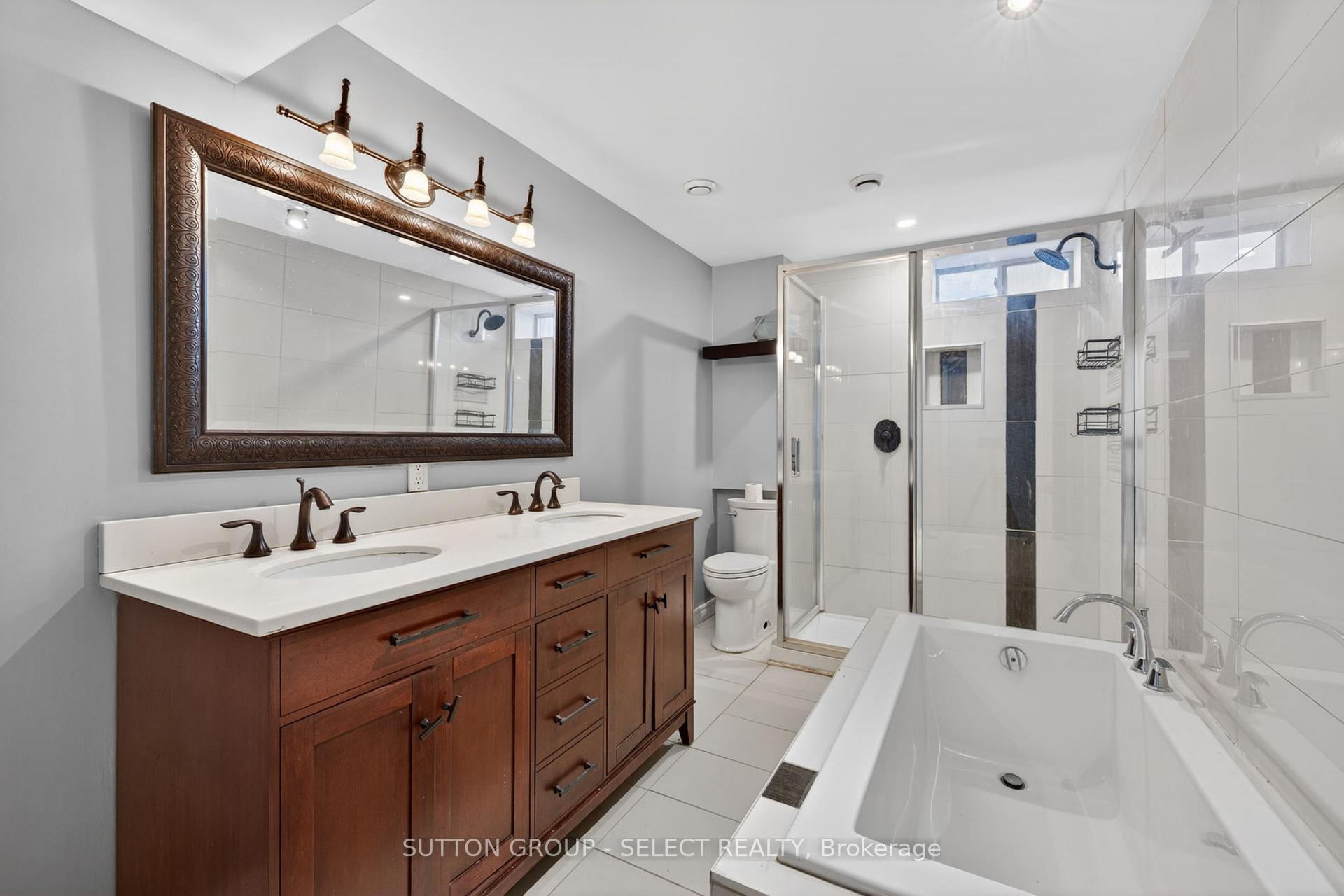 Photo 20 of 198 Arlington Crescent, London, South J — HOMEH