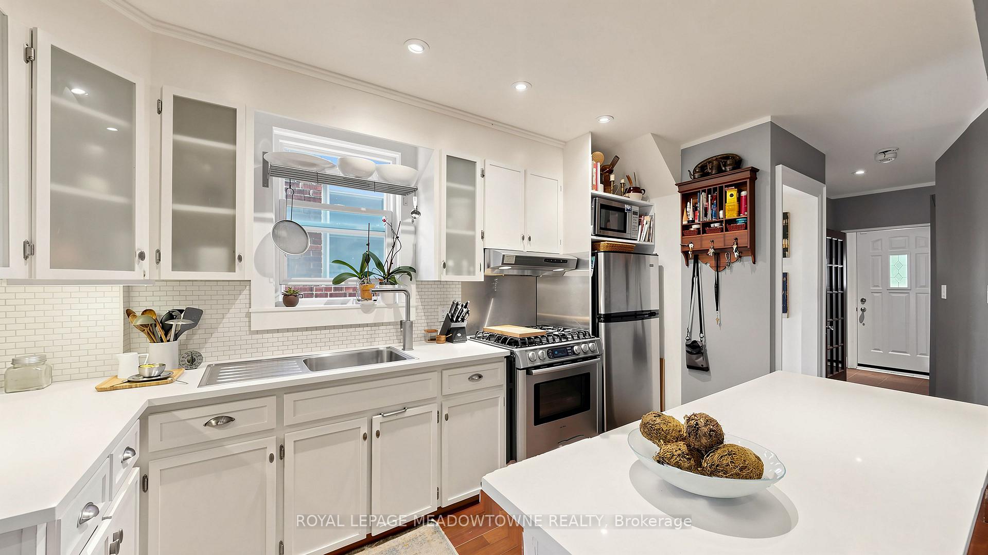 Photo 13 of 331 Glenholme Avenue, Toronto, Oakwood Village — HOMEH