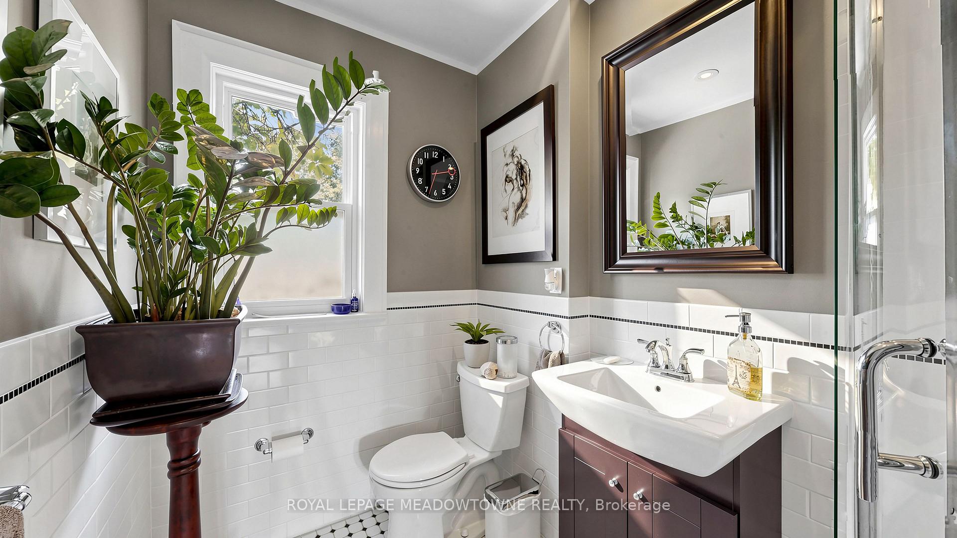 Photo 31 of 331 Glenholme Avenue, Toronto, Oakwood Village — HOMEH