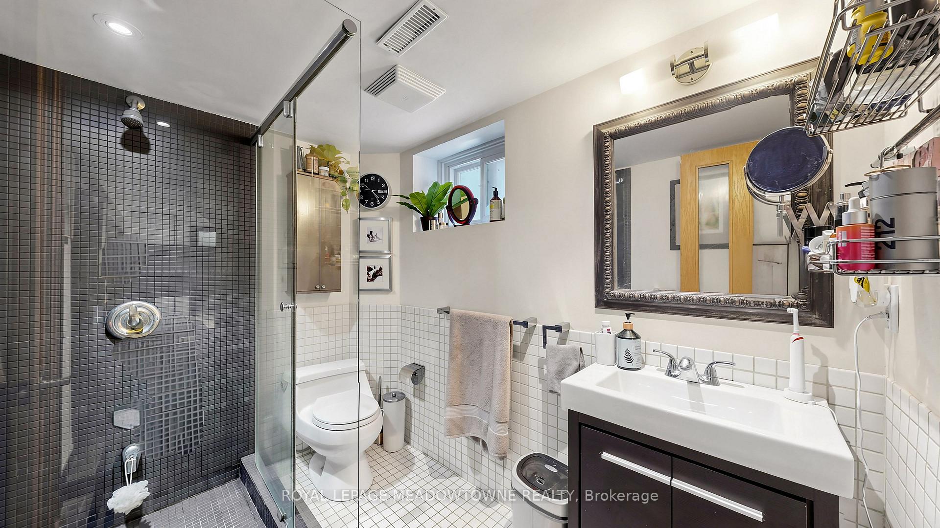 Photo 38 of 331 Glenholme Avenue, Toronto, Oakwood Village — HOMEH