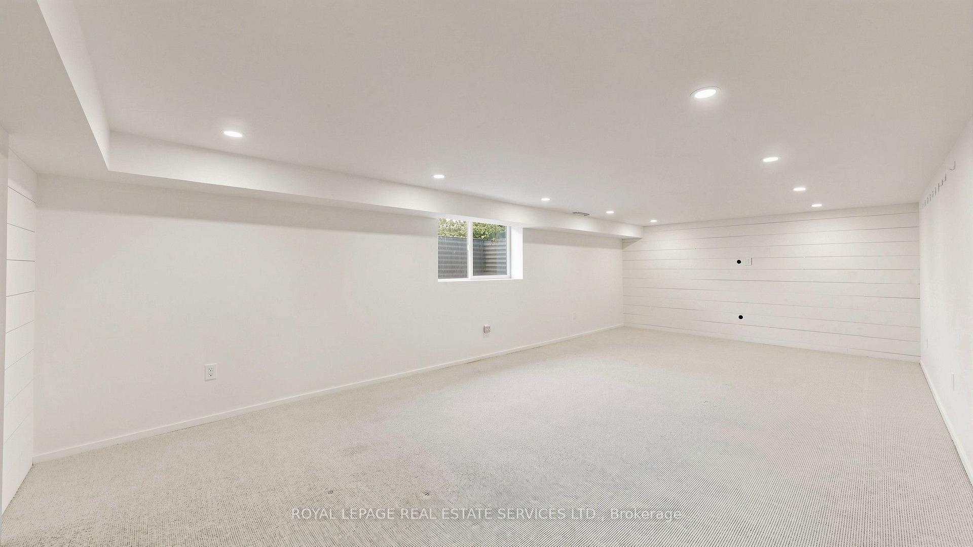Photo 34 of 255 Oakwood Crescent, Oakville, Central — HOMEH