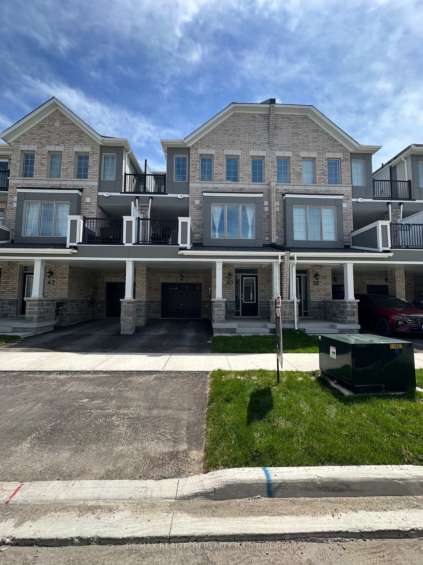 Photo 1 of 40 Ennerdale Street, Barrie, Rural Barrie Southwest — HOMEH