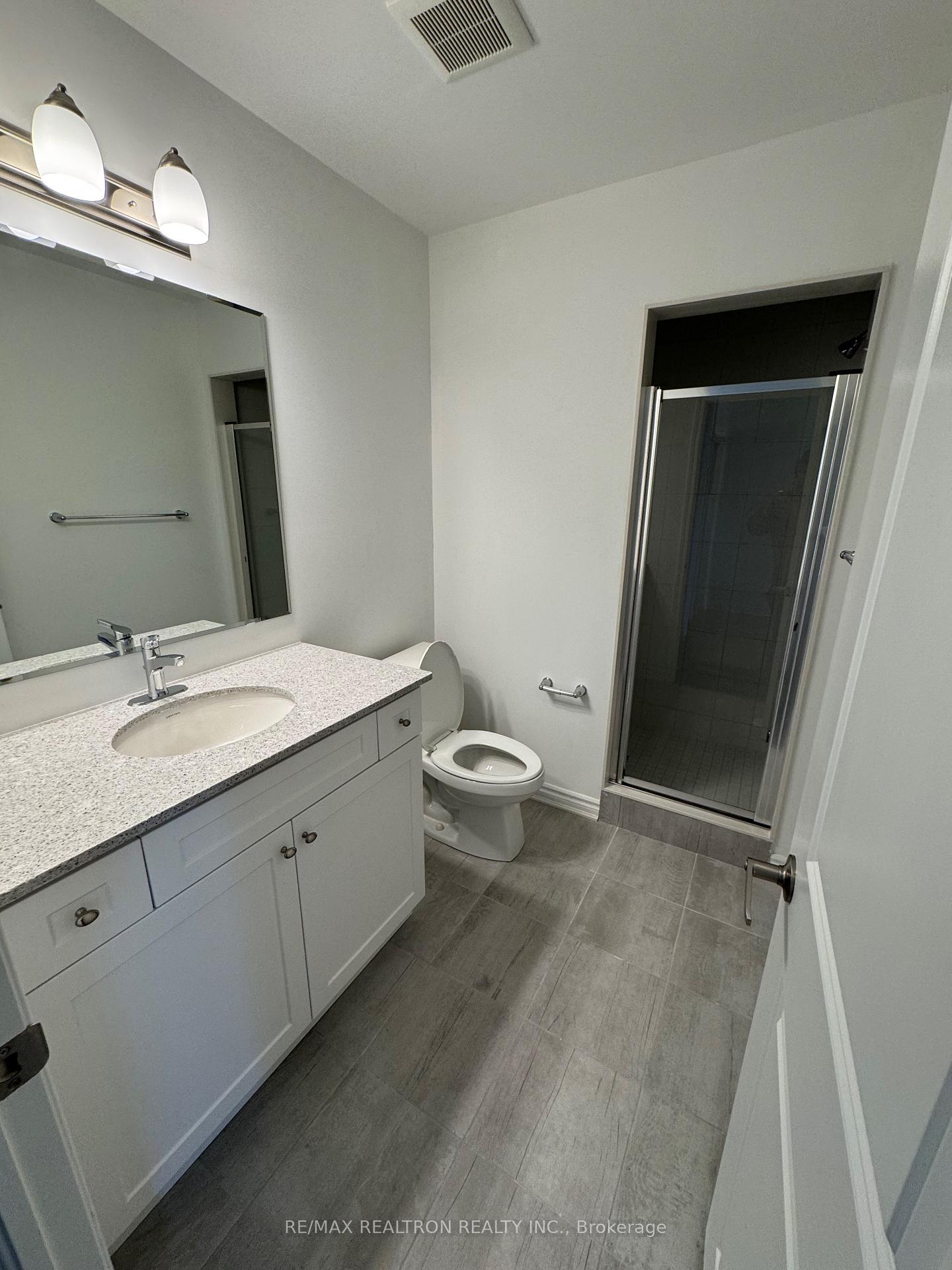 Photo 11 of 40 Ennerdale Street, Barrie, Rural Barrie Southwest — HOMEH