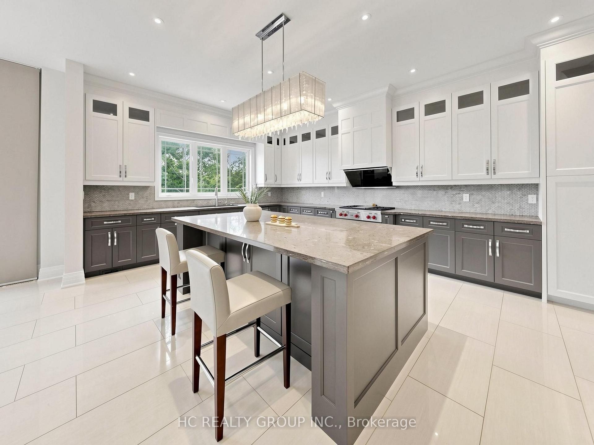 Photo 8 of 120 Upper Post Road, Vaughan, Patterson — HOMEH