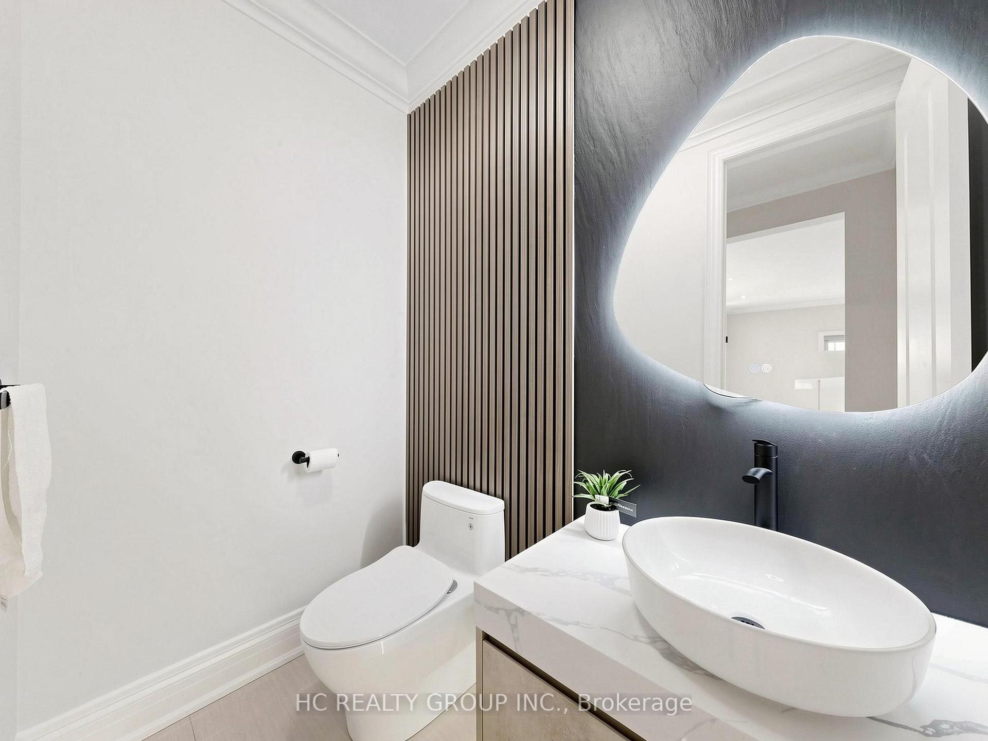 Photo 13 of 120 Upper Post Road, Vaughan, Patterson — HOMEH