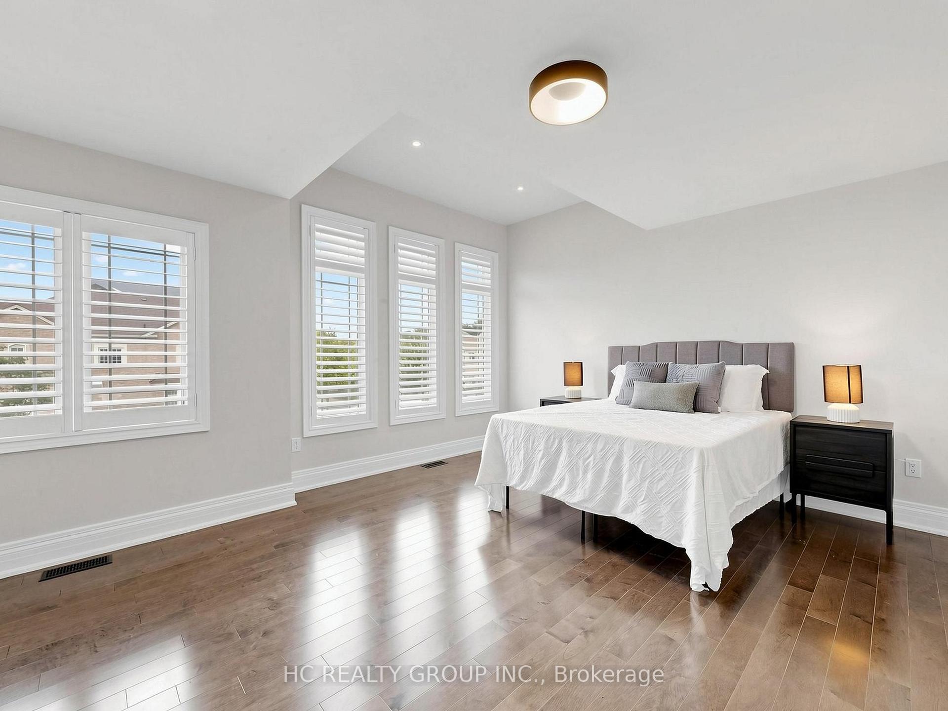 Photo 24 of 120 Upper Post Road, Vaughan, Patterson — HOMEH