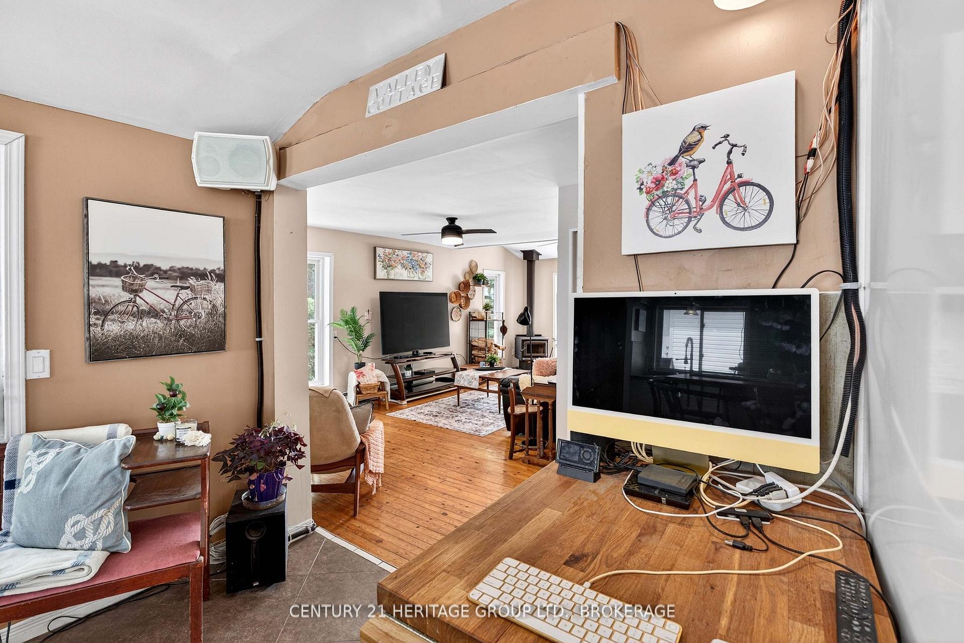 Photo 15 of 1726 Turcotte Lane, Kingston, City North of 401 — HOMEH