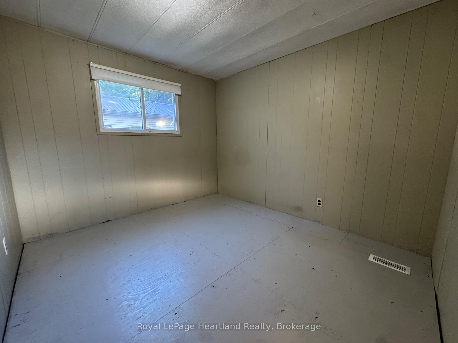 Photo 13 of 4 Trailer Park Road, Minto — HOMEH