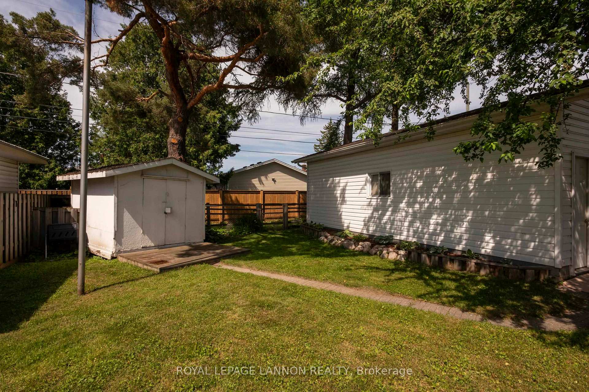 Photo 3 of 113 Isabella St. W. W, Thunder Bay, Green Acres — HOMEH