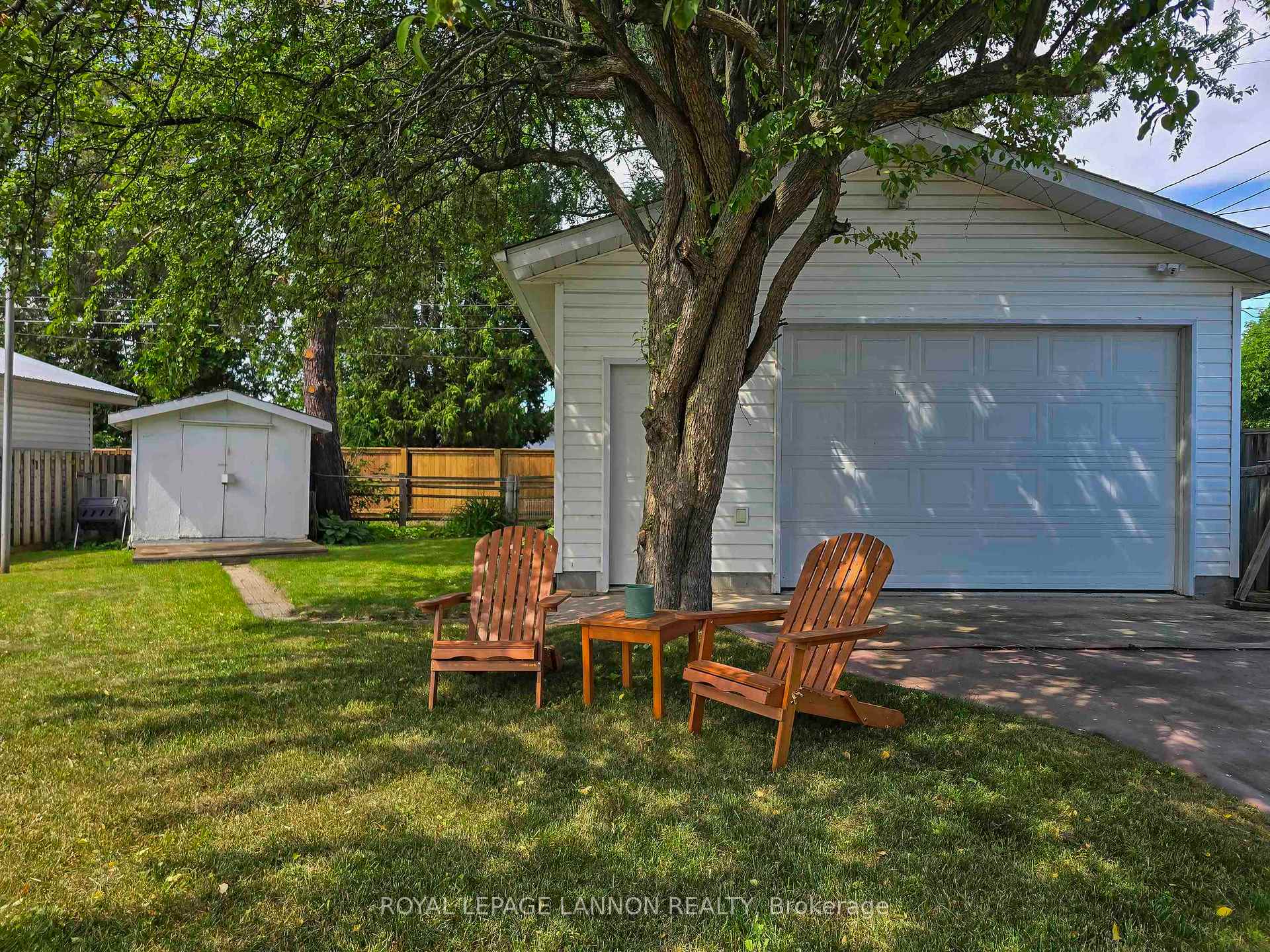 Photo 4 of 113 Isabella St. W. W, Thunder Bay, Green Acres — HOMEH