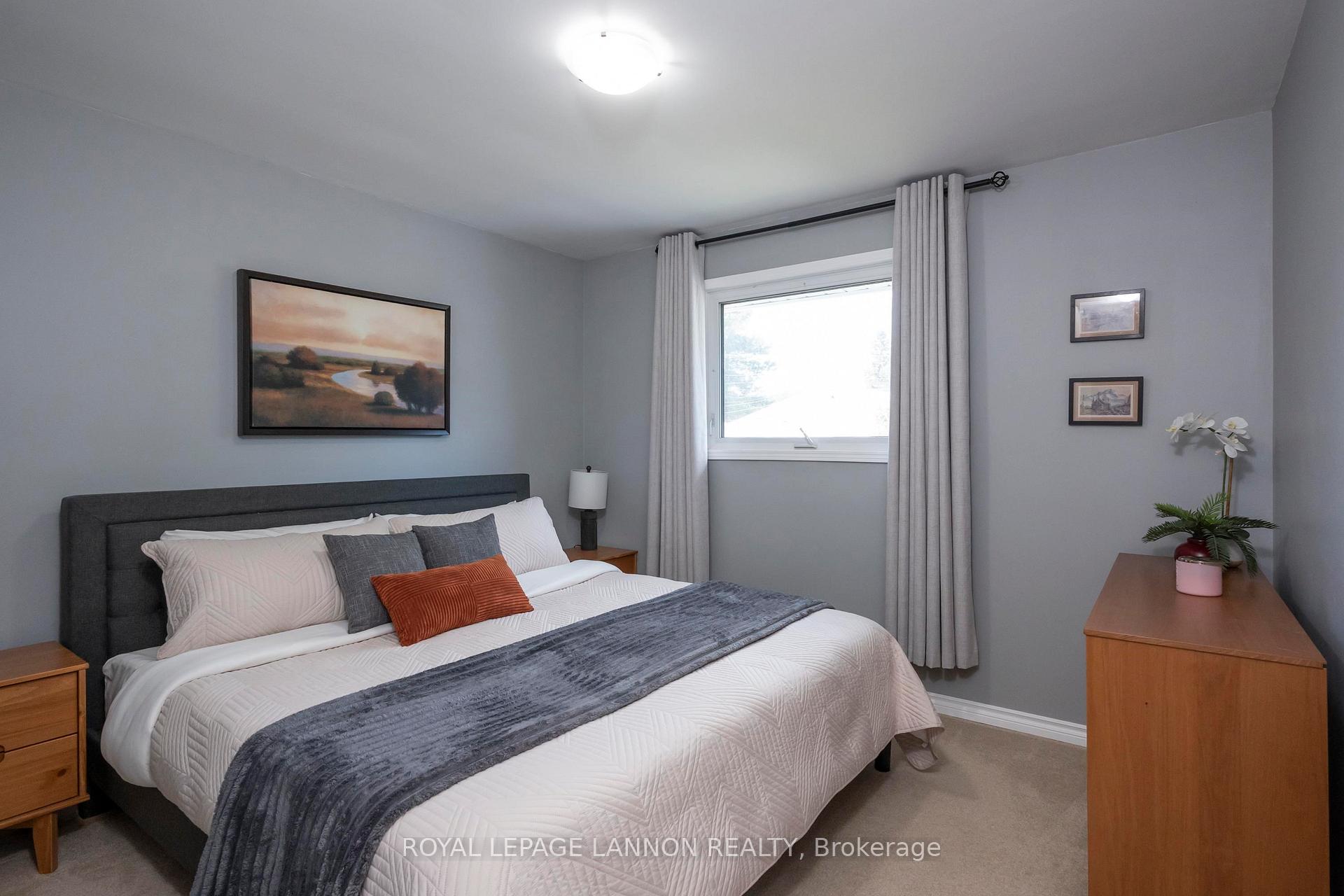 Photo 22 of 113 Isabella St. W. W, Thunder Bay, Green Acres — HOMEH