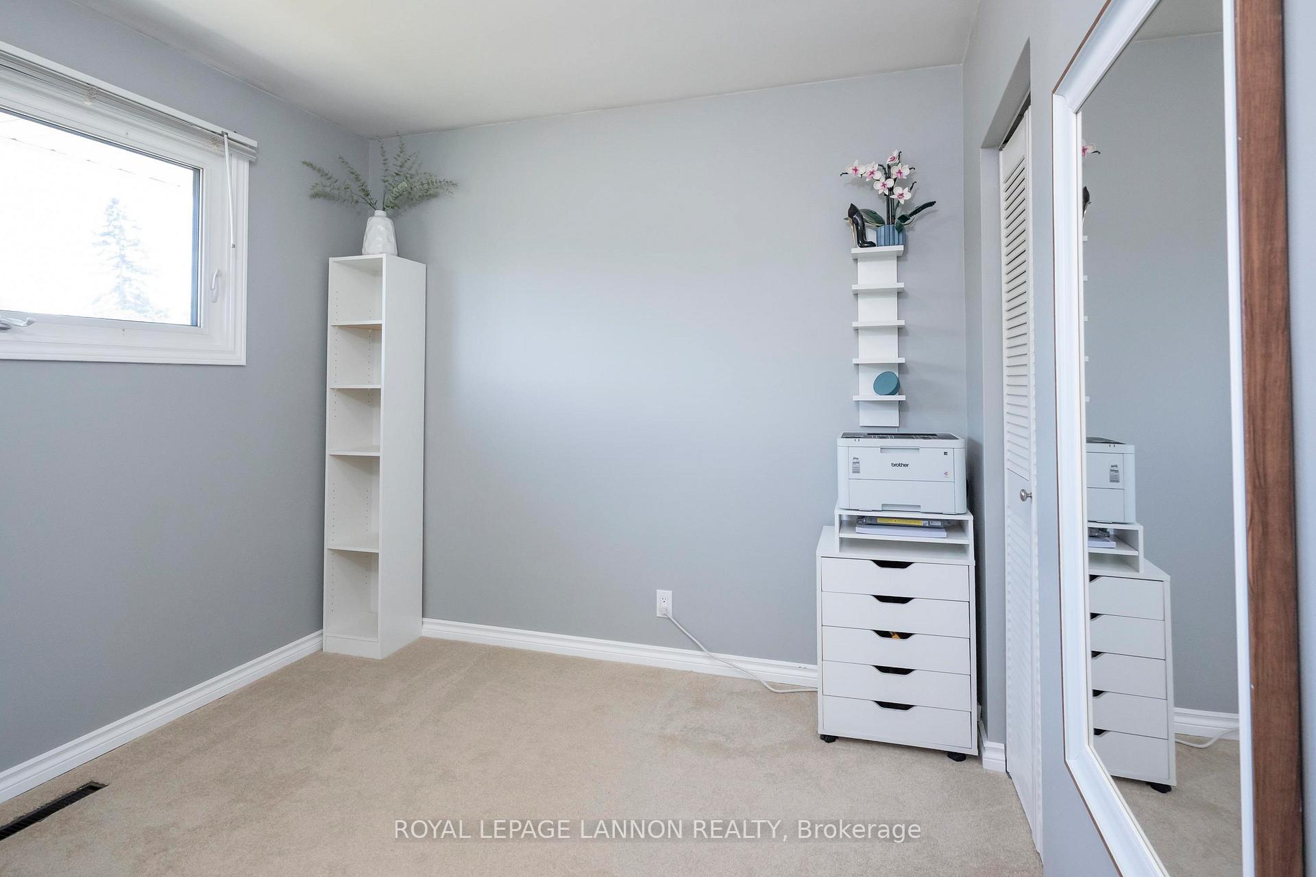 Photo 24 of 113 Isabella St. W. W, Thunder Bay, Green Acres — HOMEH