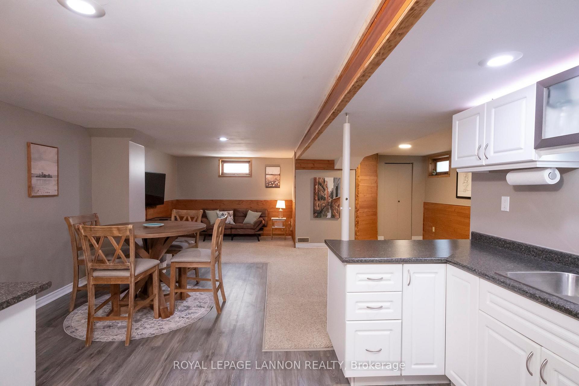 Photo 31 of 113 Isabella St. W. W, Thunder Bay, Green Acres — HOMEH