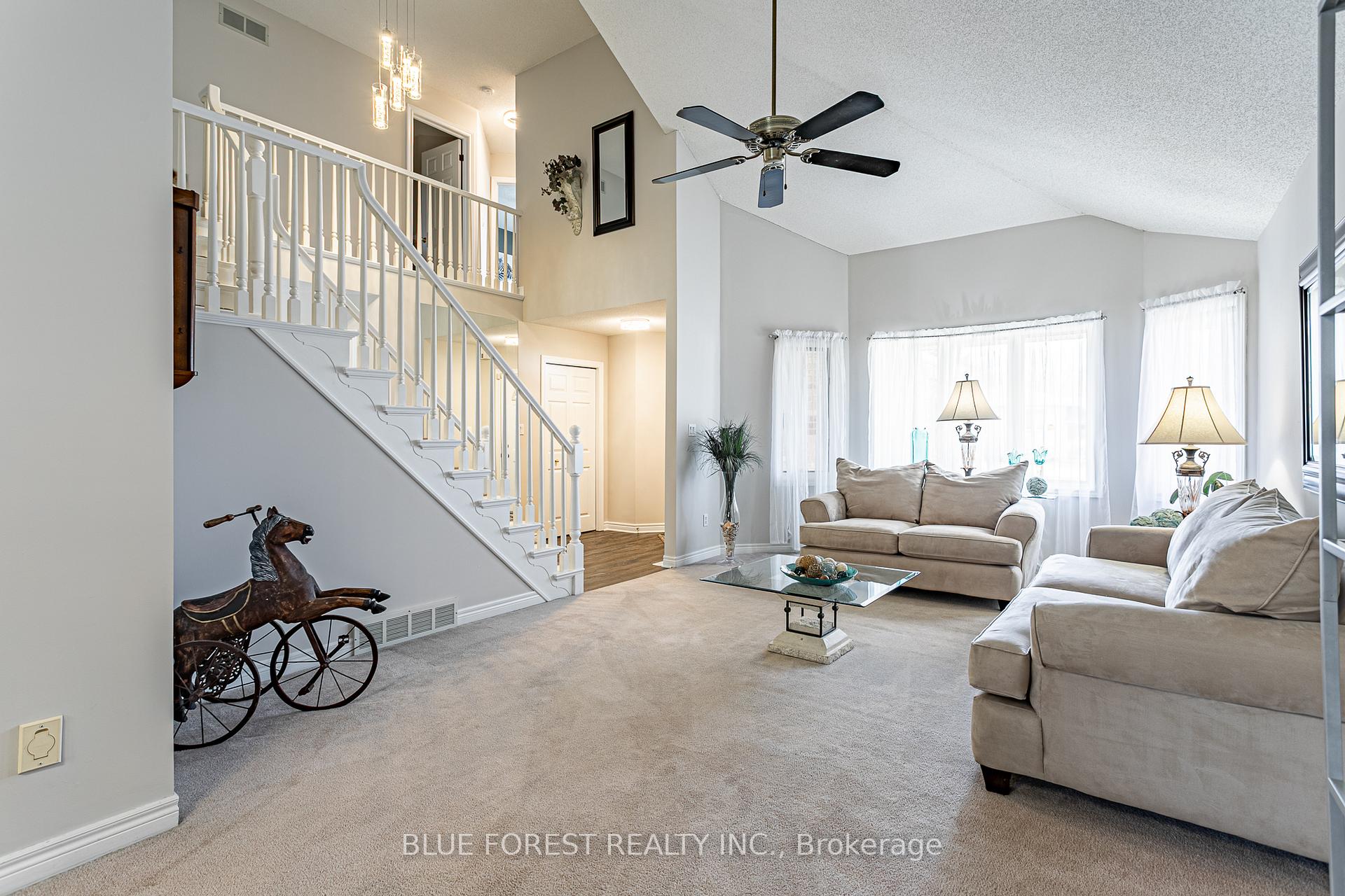 Photo 15 of 14 Eric Drive, Thames Centre, Dorchester — HOMEH