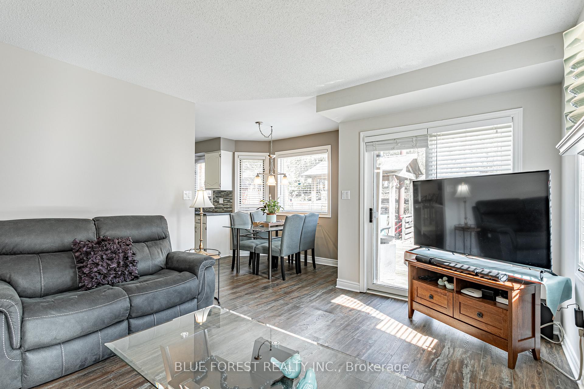 Photo 24 of 14 Eric Drive, Thames Centre, Dorchester — HOMEH