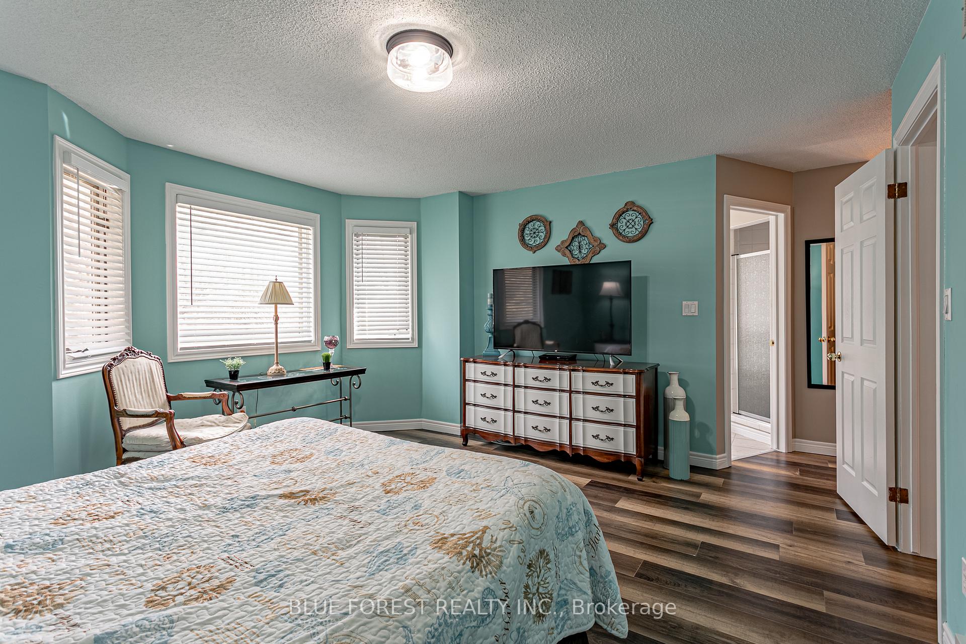 Photo 29 of 14 Eric Drive, Thames Centre, Dorchester — HOMEH